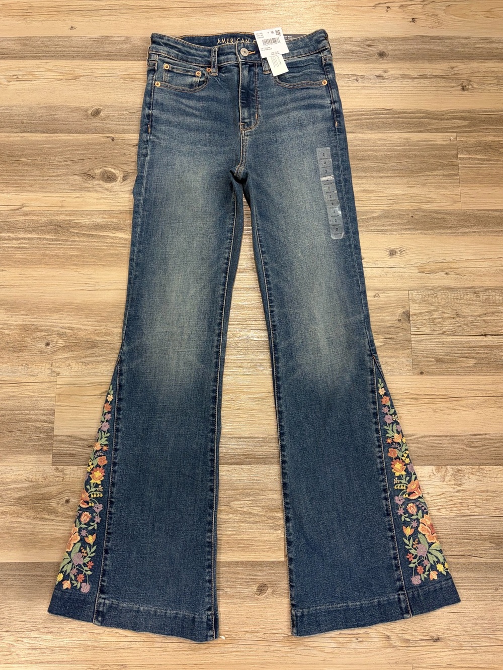 American Eagle AE Super High-Waisted
Embroidered Flare Jean